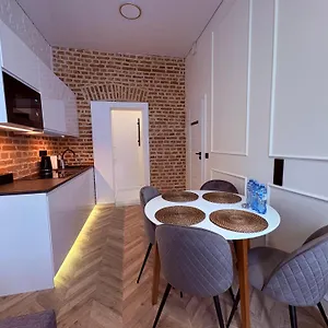 https://wyjatkowe-gniazdko-w-sercu-wroclawia.hotelswroclaw.com